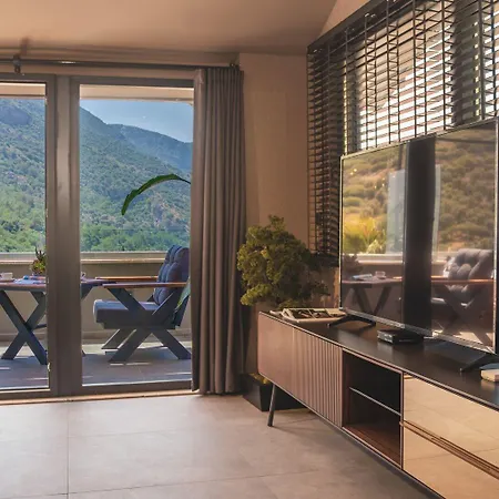 Hotel Morina Deluxe 3*