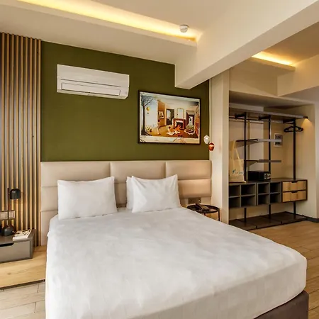 Morina Deluxe Hotel