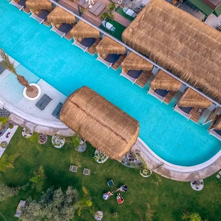 Morina Deluxe Hotell 3*